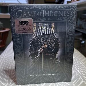 Game of Thrones: The Complete First Season DVD